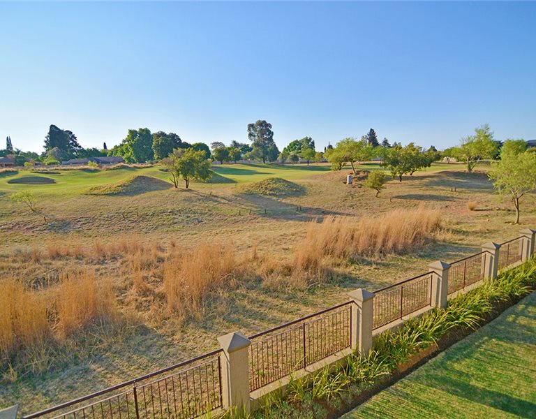 Ebotse Golf Estate , 37 Tawny Eagle , Benoni Property Ref F105959, Johannesburg , Gauteng on