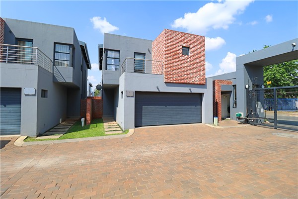 Exclusive 4-Bedroom Cluster Home with Private Pool