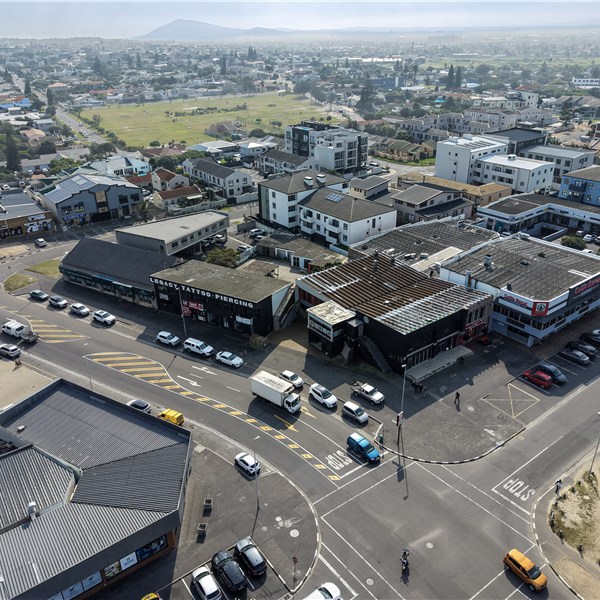 10 & 12 Marine Circle , Table View - Property Ref: f108823, Cape Town , Gauteng