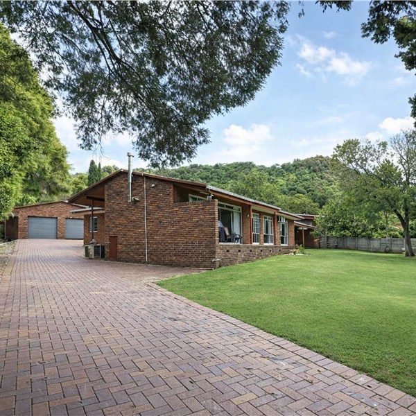 11 Edward Place , Mondeor - Property Ref: f108646, Johannesburg, Gauteng