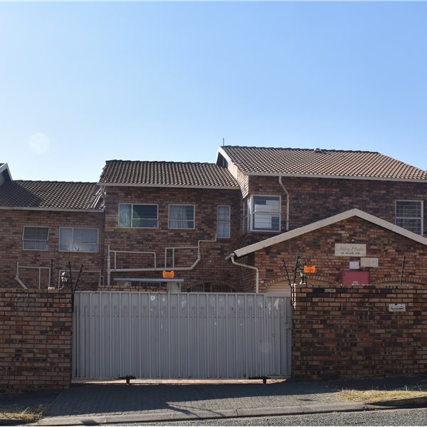Jeffrey Heights, 26 Hammond Road , West Turffontein - Property Ref: , Johannesburg , Gauteng